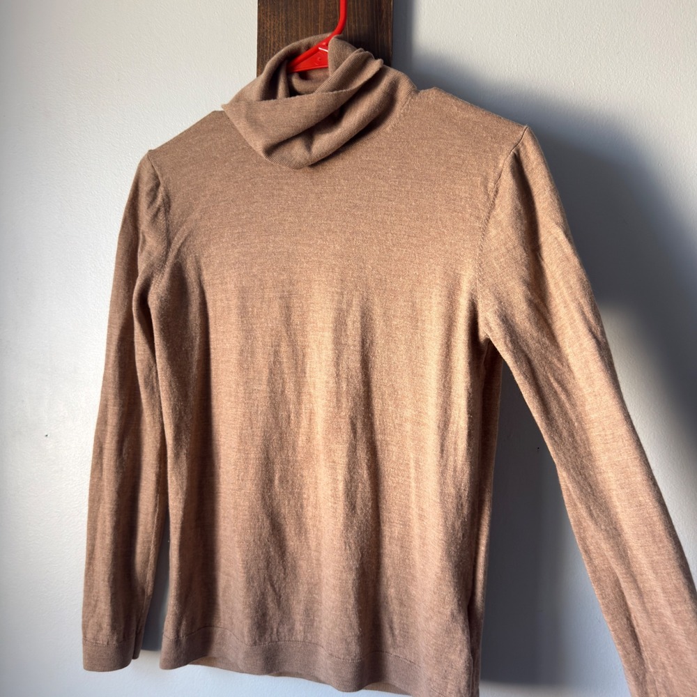 Brooks Brothers Merino Wool Turtleneck Sweater Camel Tan Slim Fit Knit M